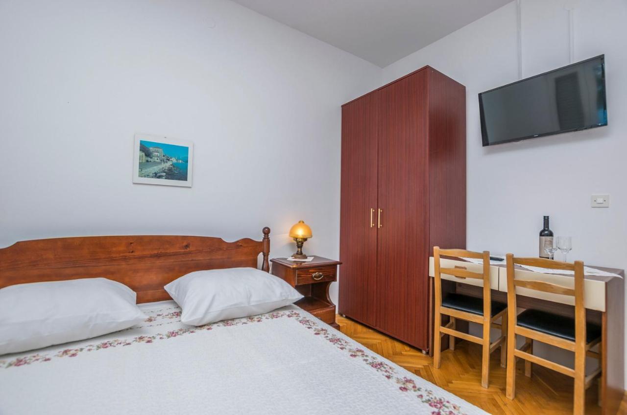 Apartment And Rooms Franka 扎博里克 外观 照片