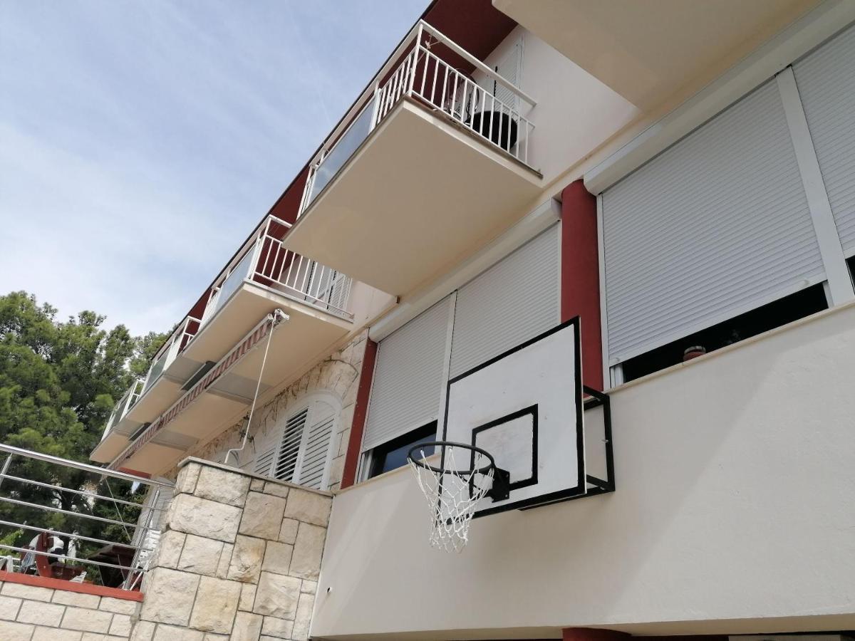 Apartment And Rooms Franka 扎博里克 外观 照片